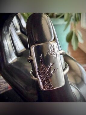 Vintage Silver Copper Craftsman Carved Hummingbird Botanical Statement Ring 🌿🐦‍⬛